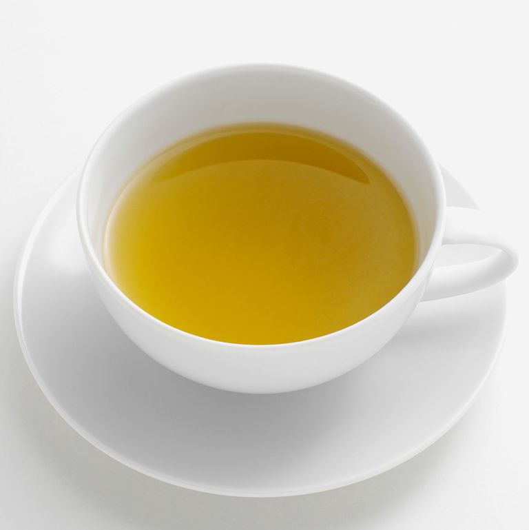 Green tea and apple cider vinegar rinse